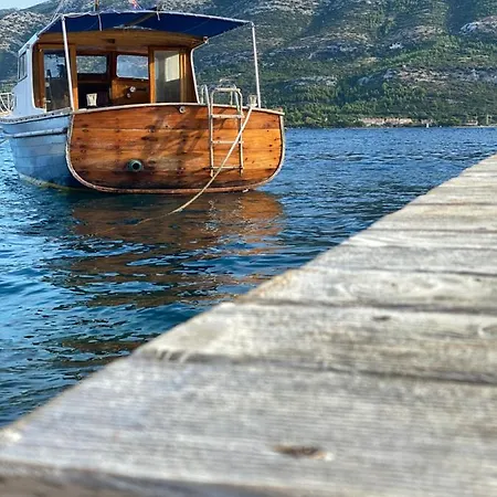 Blue Water Apartment *