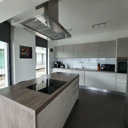 Blue Water Apartment *