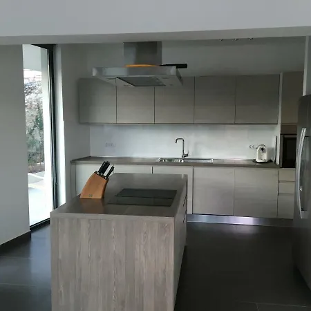 Blue Water Apartment Zrnovo